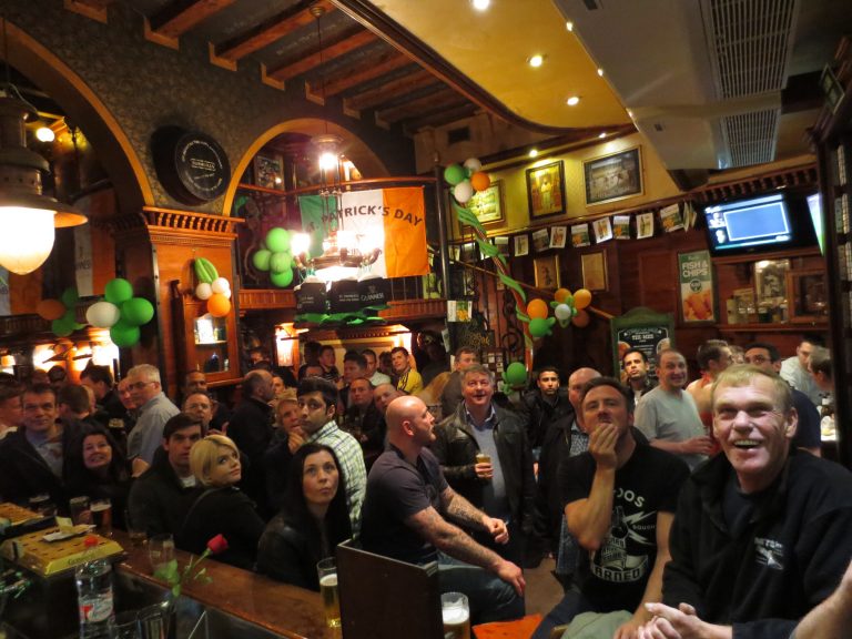 Festa irlandesa Saint Patricks day Temple bar
